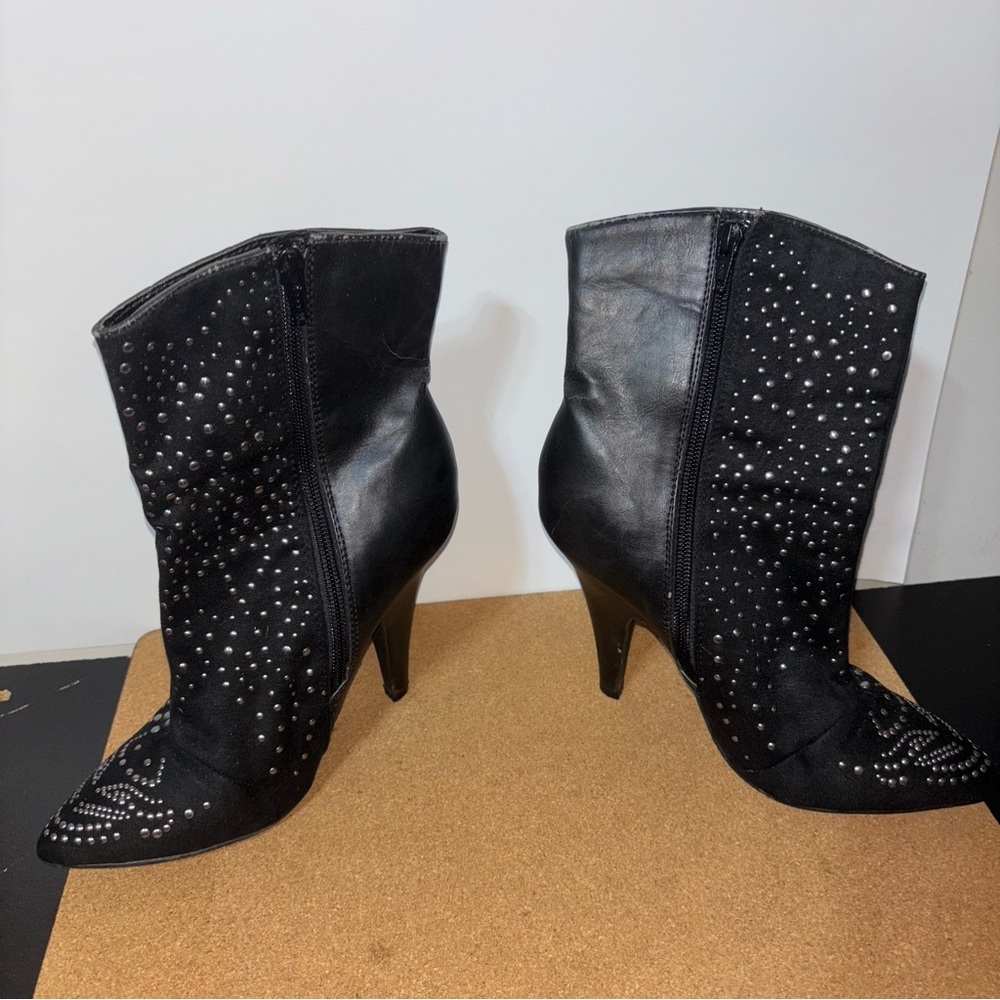 3/$15 Call It Spring Black Studded Ankle Boots Size 7 - Picture 4 of 11